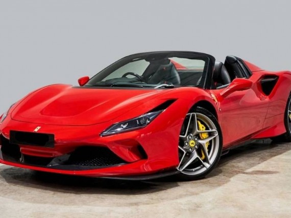 car hire Ferrari F8 Tributo Spider