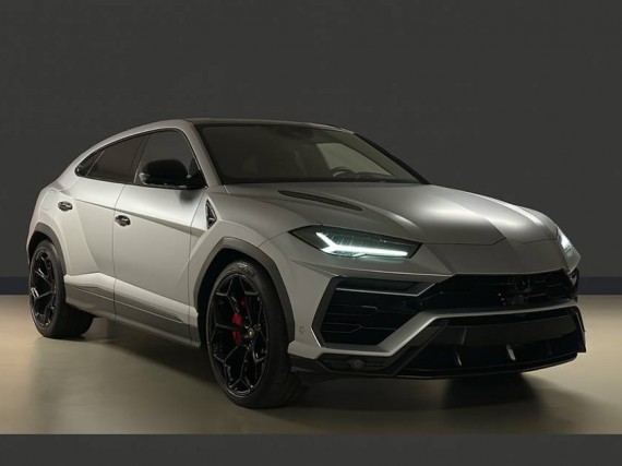 car hire Urus Performante